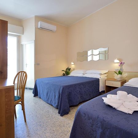 B&B Hotel Oltremar Cattolica Exterior foto