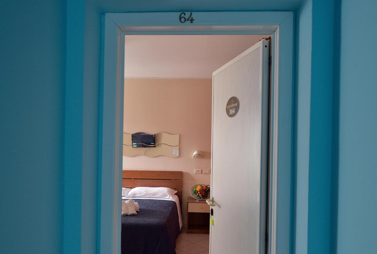 B&B Hotel Oltremar Cattolica Exterior foto