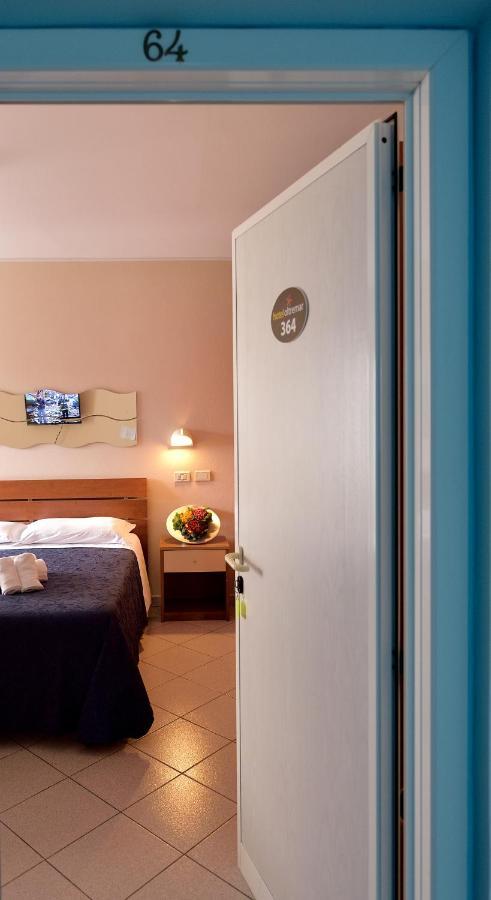 B&B Hotel Oltremar Cattolica Exterior foto