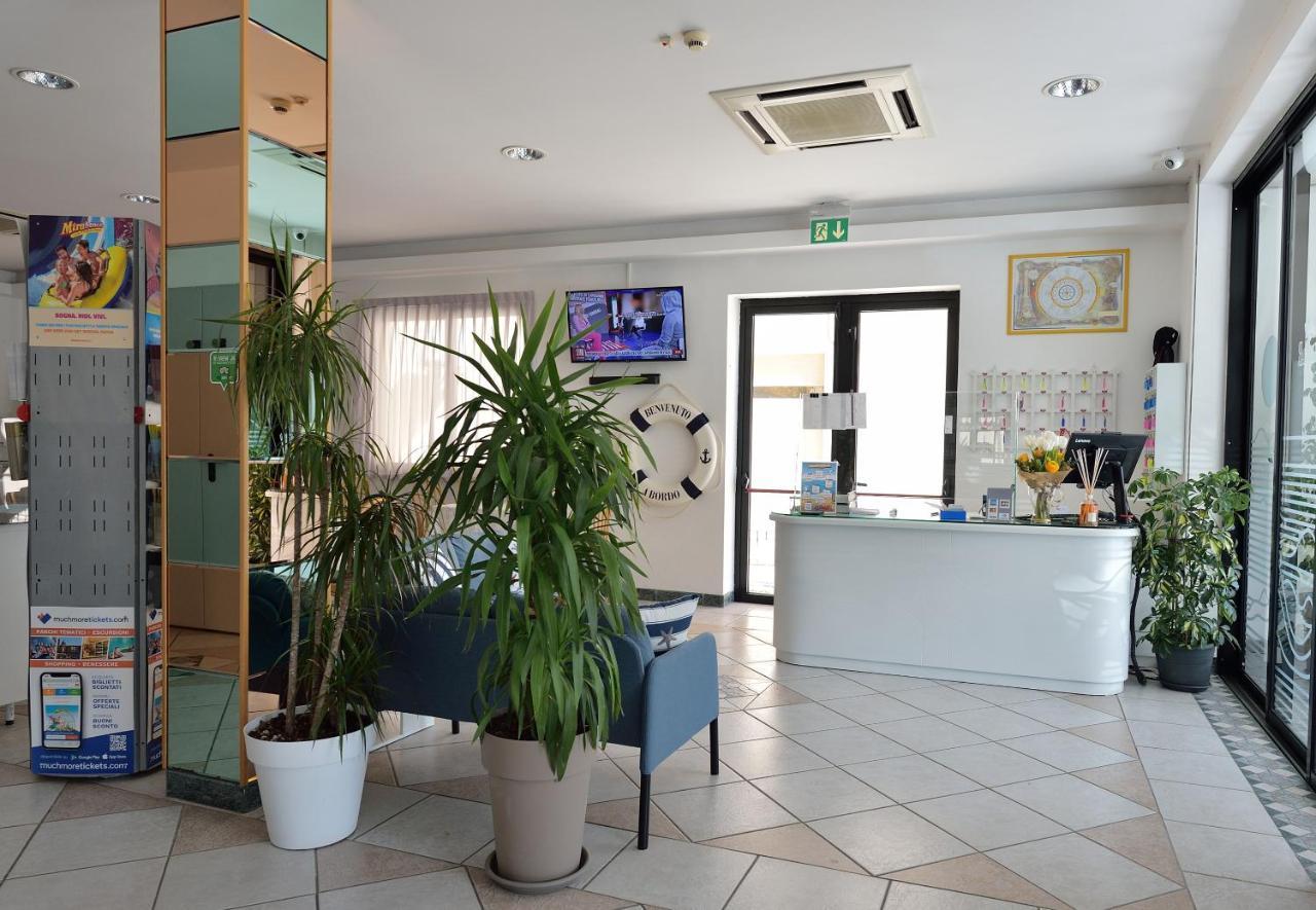 B&B Hotel Oltremar Cattolica Exterior foto
